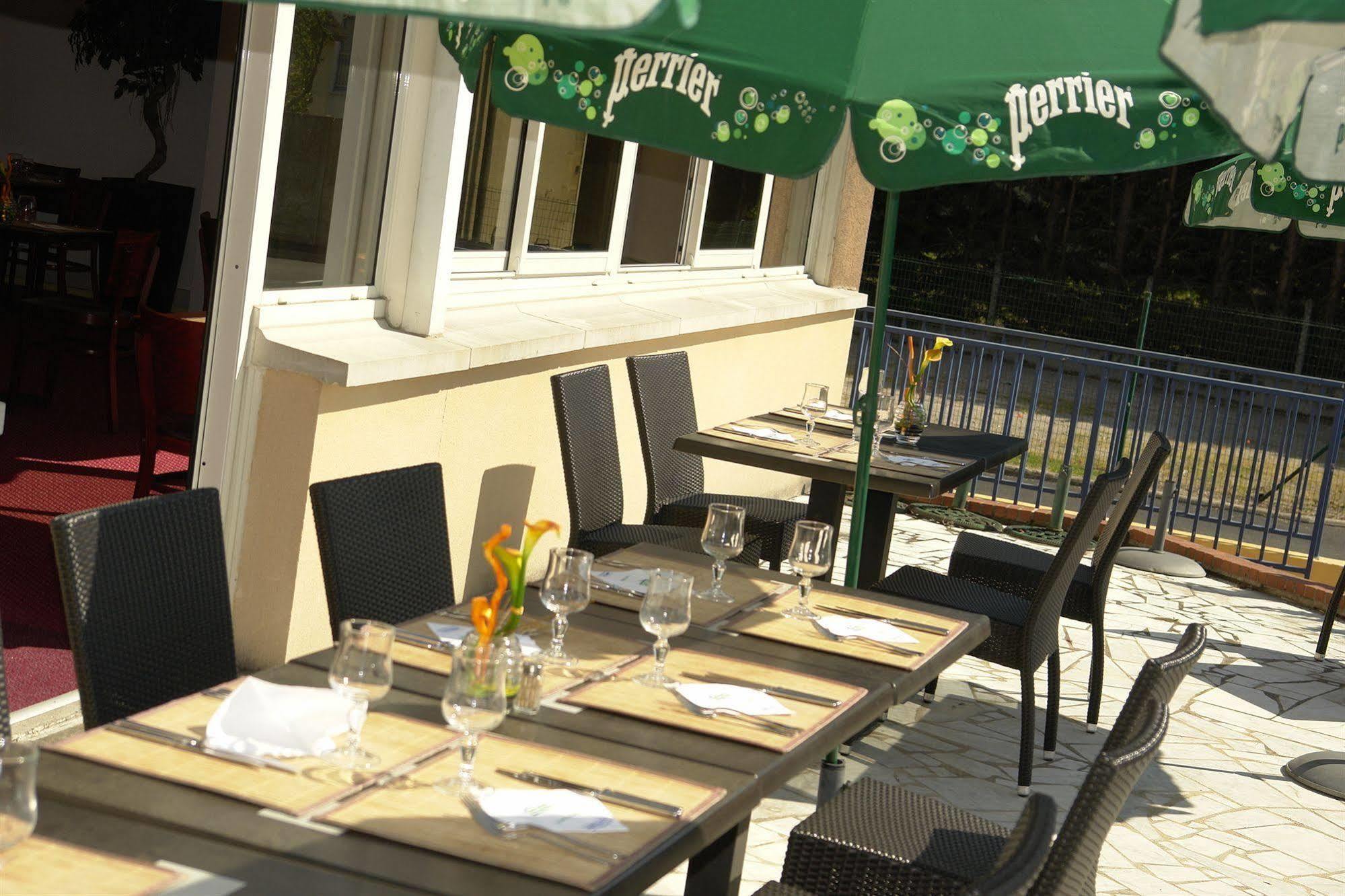 Brit Hotel Orléans St Jean de Braye - L'Antarès Saint-Jean-de-Braye Exterior foto